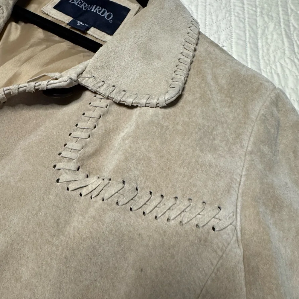 Bernardo Light Tan Suede Blazer - Picture 3 of 6